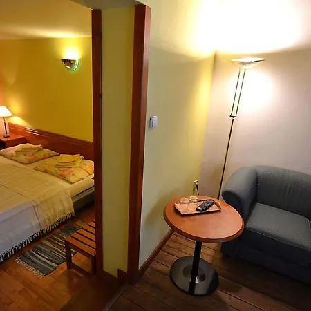 Hotel-europenzion Salas فندق